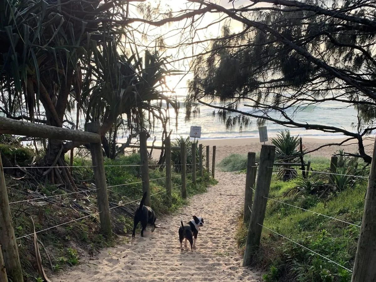 Holiday home Ivy Street 7 Dicky Beach Caloundra